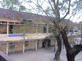Một trong 5 dãy phòng của trường Trung Học Đào Duy Tư cũ, chụp sau năm 1975