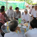 Học trò đi viếng Thầy
