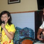 Thu Thủy hát "Bụi Phấn"