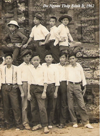 tháp bánh ít