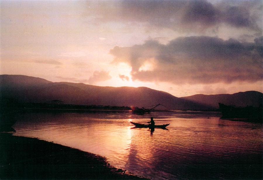 image005 Custom